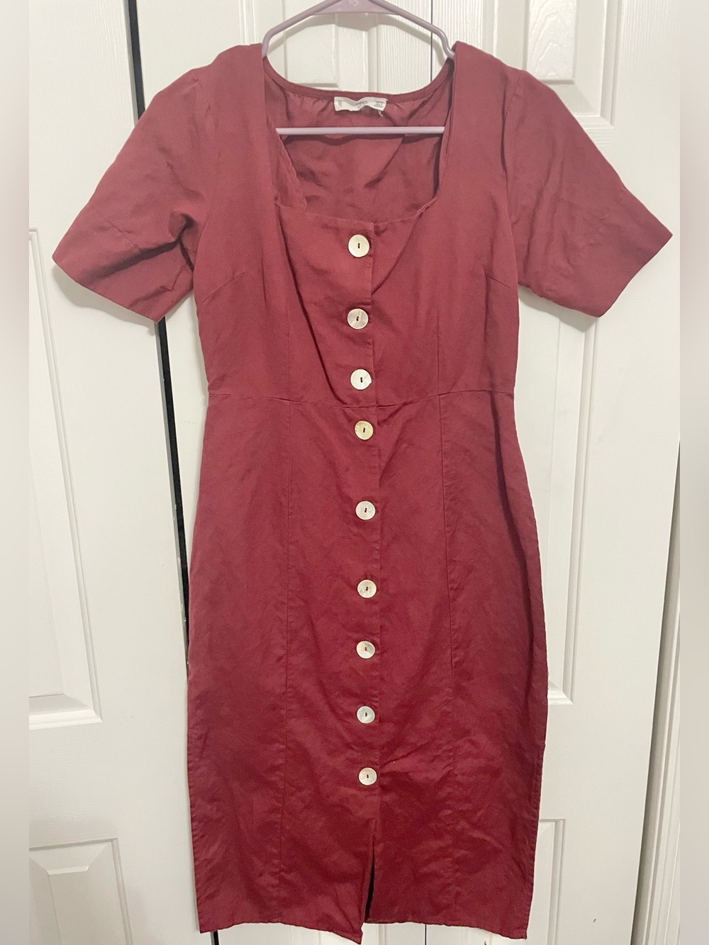 Classic Burgundy Button-Front Short Sleeve Dress